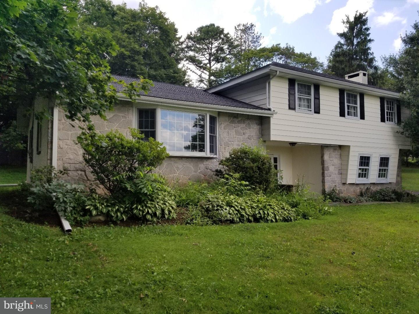 989 Ebelhare Road Pottstown, PA 19465 - Photo 1 of 20