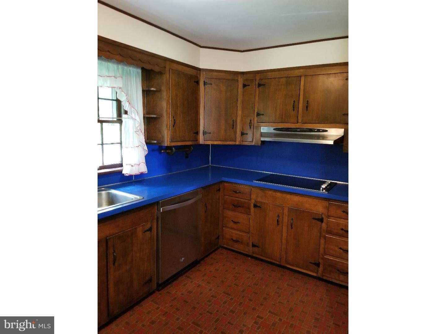 989 Ebelhare Road Pottstown, PA 19465 - Photo 5 of 20