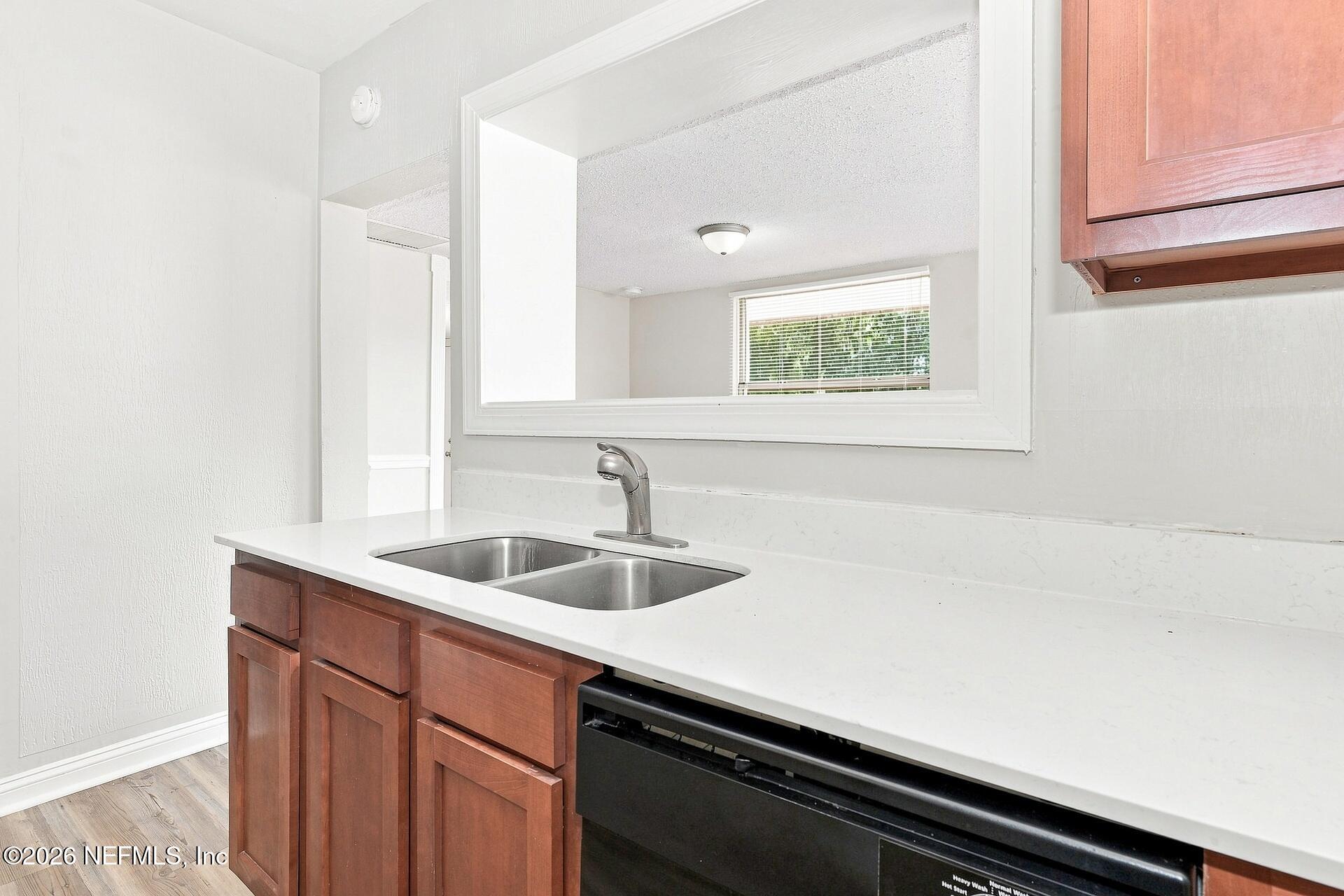 9776 Hogan Road Jacksonville, FL 32246 - Photo 4 of 16 006 - Kitchen