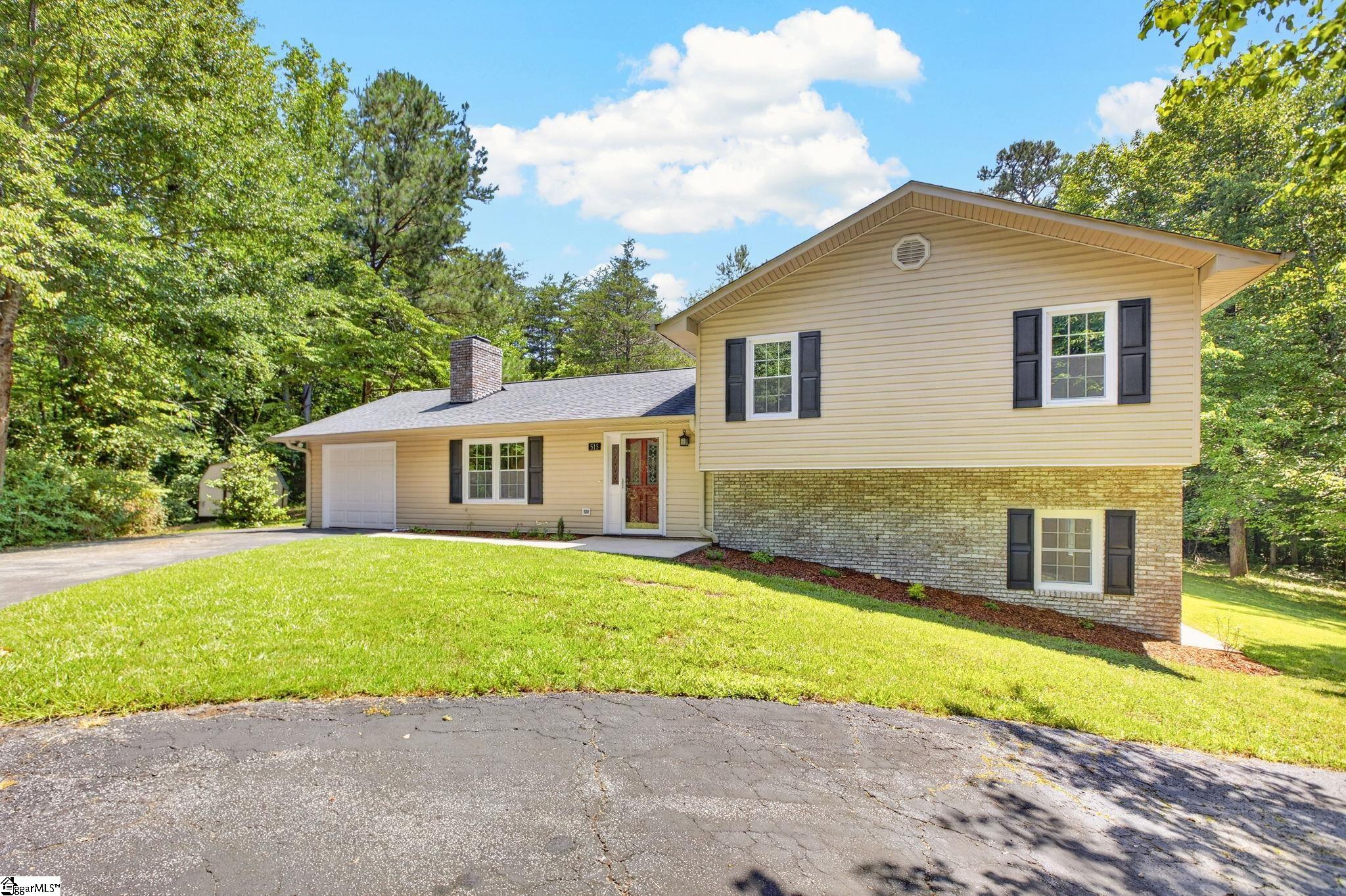 515 Hartwell Drive Seneca, SC 29672 - Photo 3 of 50