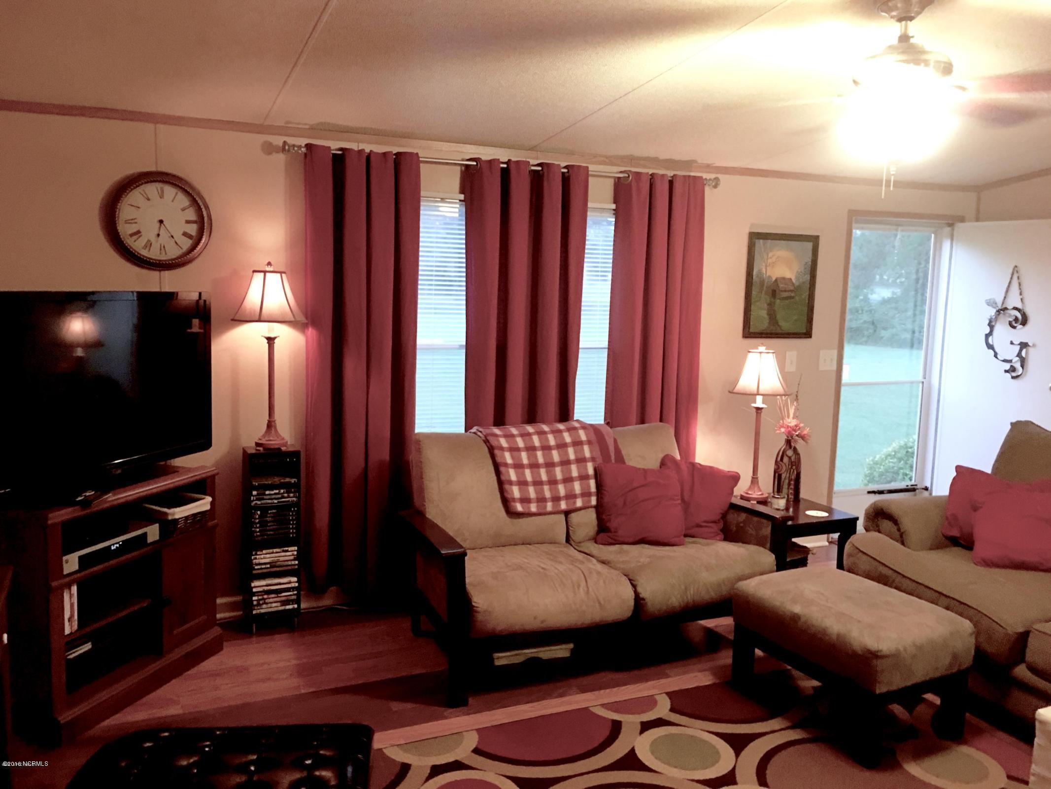 755 Hallsville Road Beulaville, NC 28518 - Photo 5 of 26 755 Hallsville Road