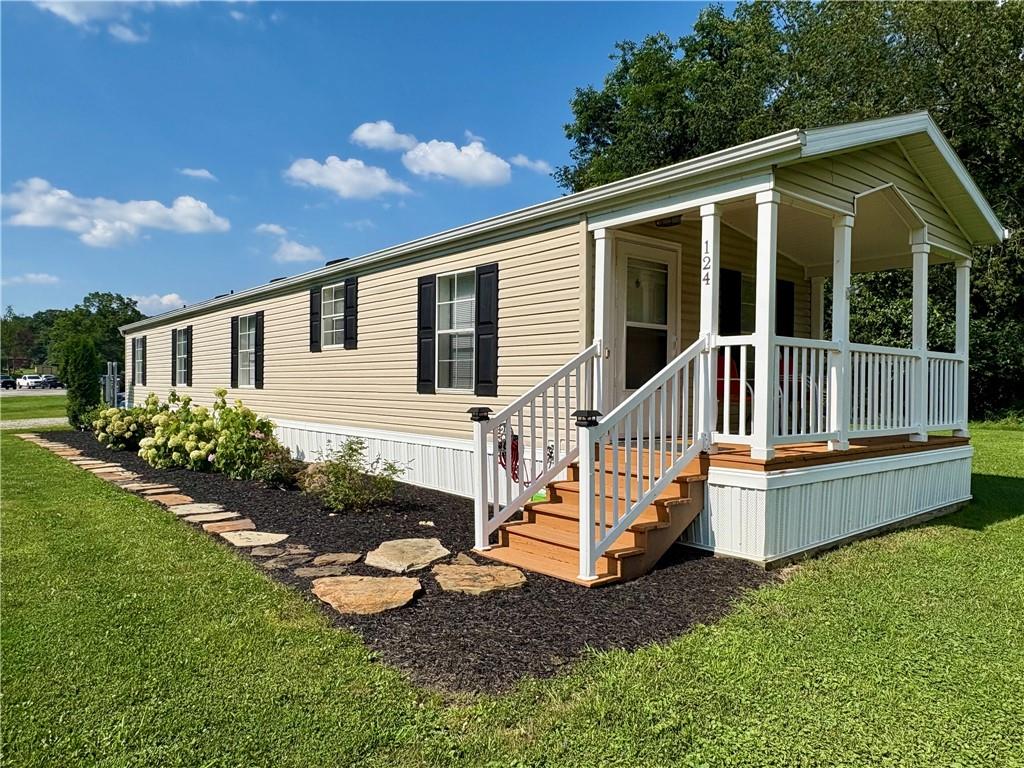124 Kingston Club Road Latrobe, PA 15650 - Photo 3 of 23 Gallery Image 3