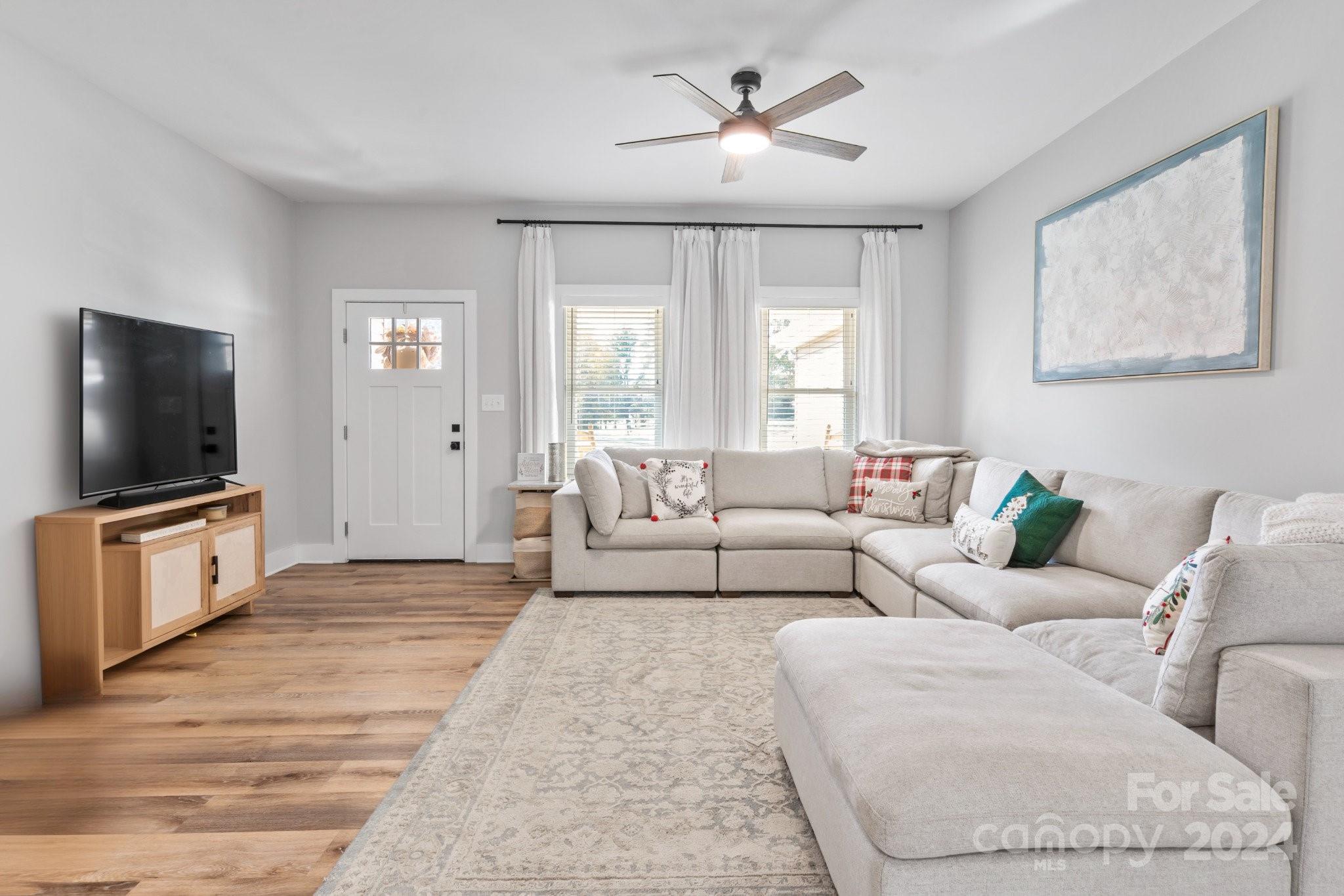 6546 Sherrills Ford Road Catawba, NC 28609 - Photo 5 of 26 Gallery Image 5