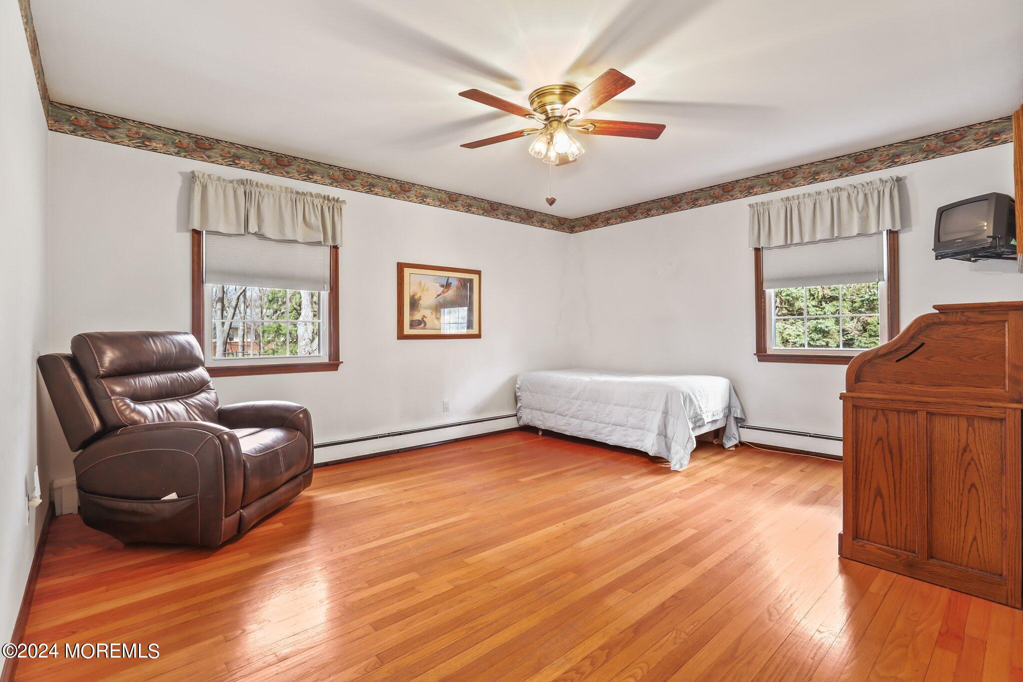 300 Middle Road Holmdel, NJ 07733 - Photo 30 of 49 Bed #2