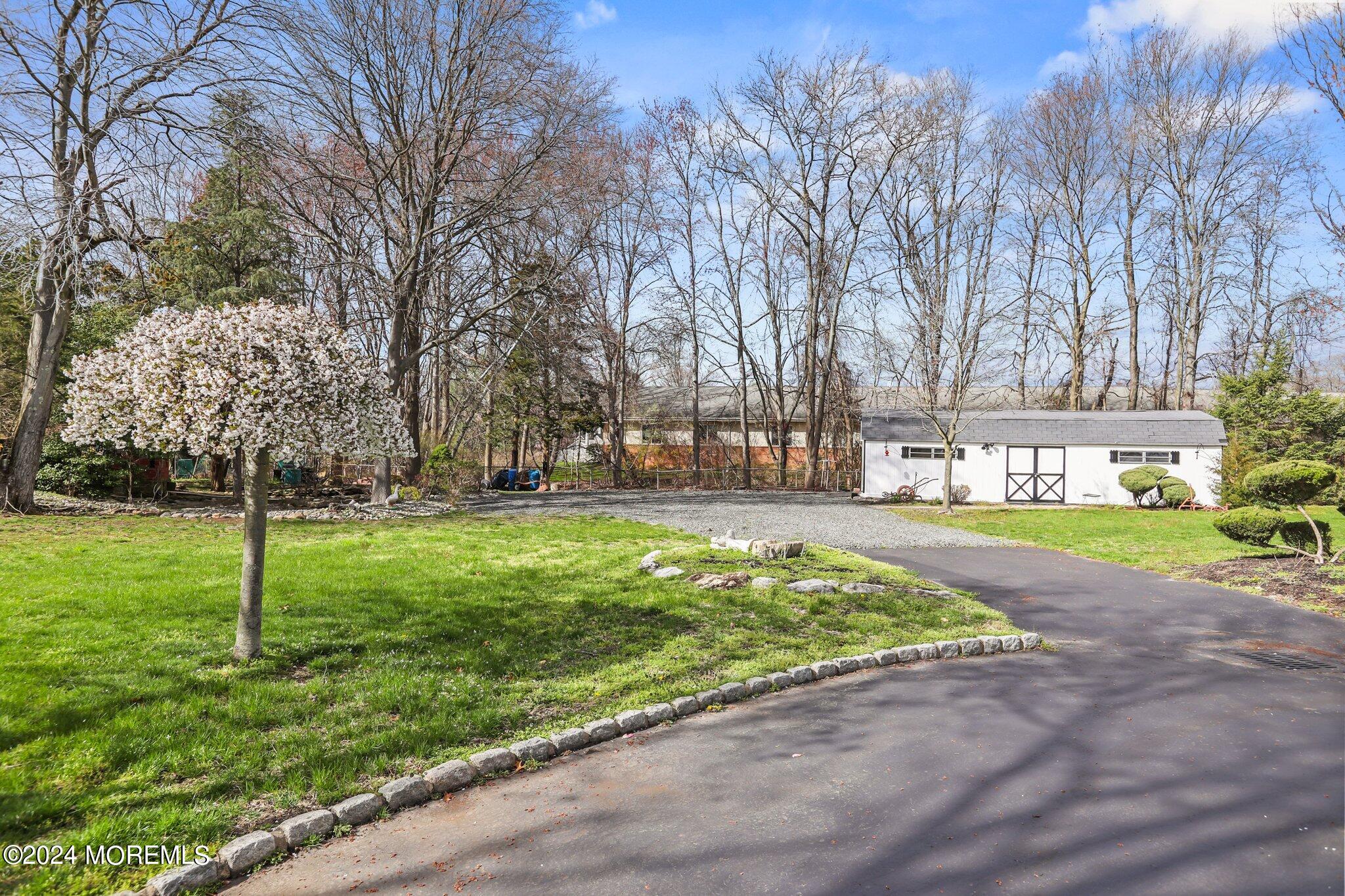300 Middle Road Holmdel, NJ 07733 - Photo 10 of 49 Extended Driveway