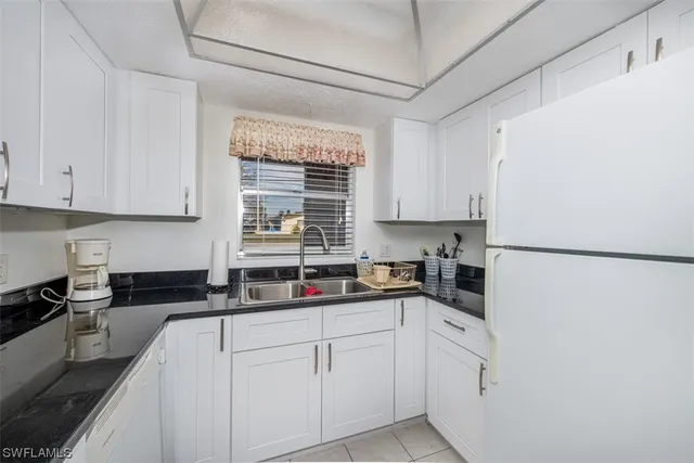 $190,500 | 834 Southeast 46th Street, Unit 1A, Cape Coral, FL 33904