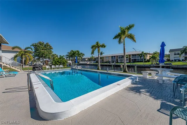 $190,500 | 834 Southeast 46th Street, Unit 1A, Cape Coral, FL 33904