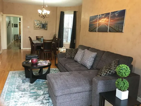 $2,650 | 1339 North Western Avenue, Unit 3, Chicago, IL 60622