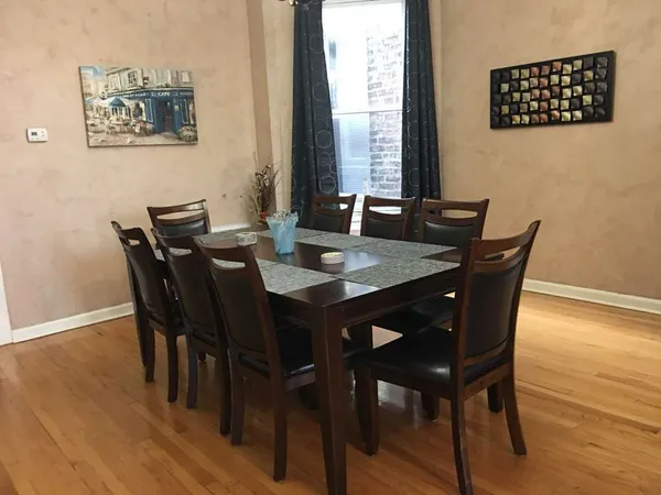 $2,650 | 1339 North Western Avenue, Unit 3, Chicago, IL 60622