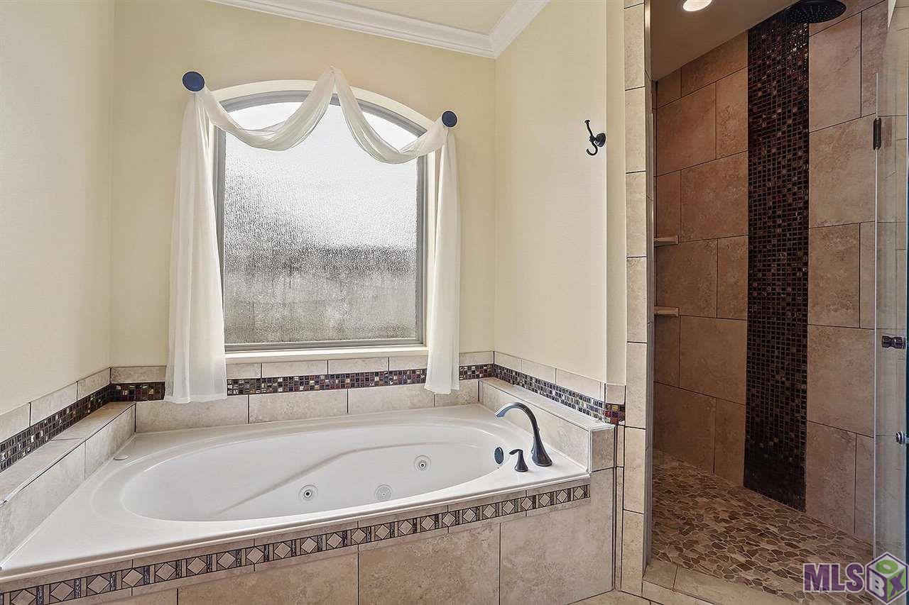 18332 Hoo Shoo Too Road Baton Rouge, LA 70817 - Photo 13 of 31