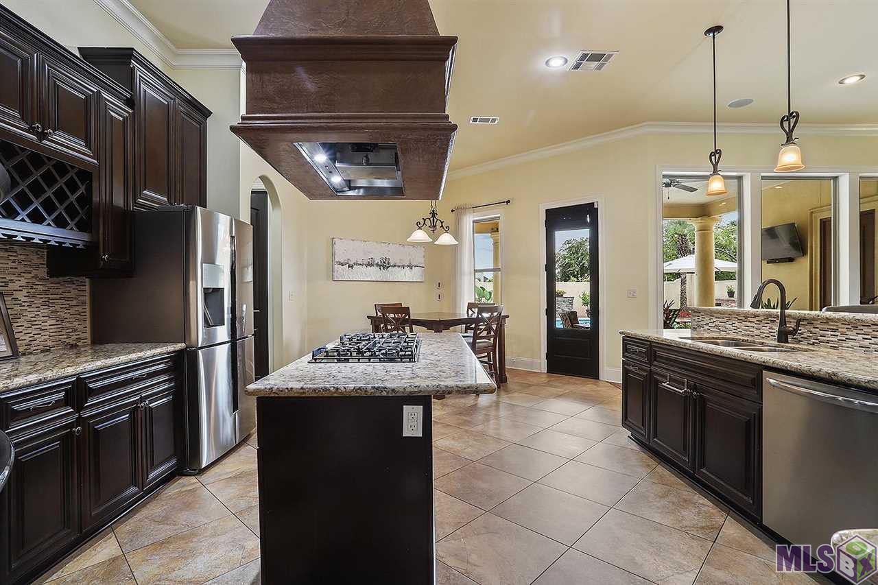 18332 Hoo Shoo Too Road Baton Rouge, LA 70817 - Photo 7 of 31