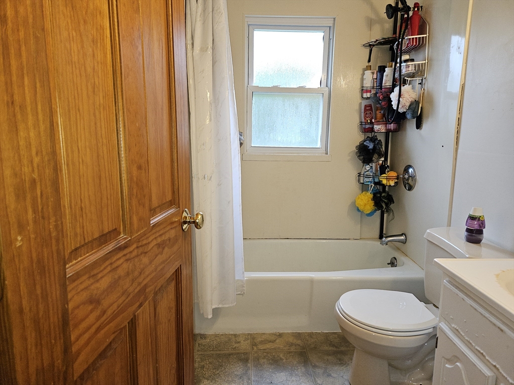 37 3rd Street, Unit A Webster, MA 01570 - Photo 13 of 18 Gallery Image 13