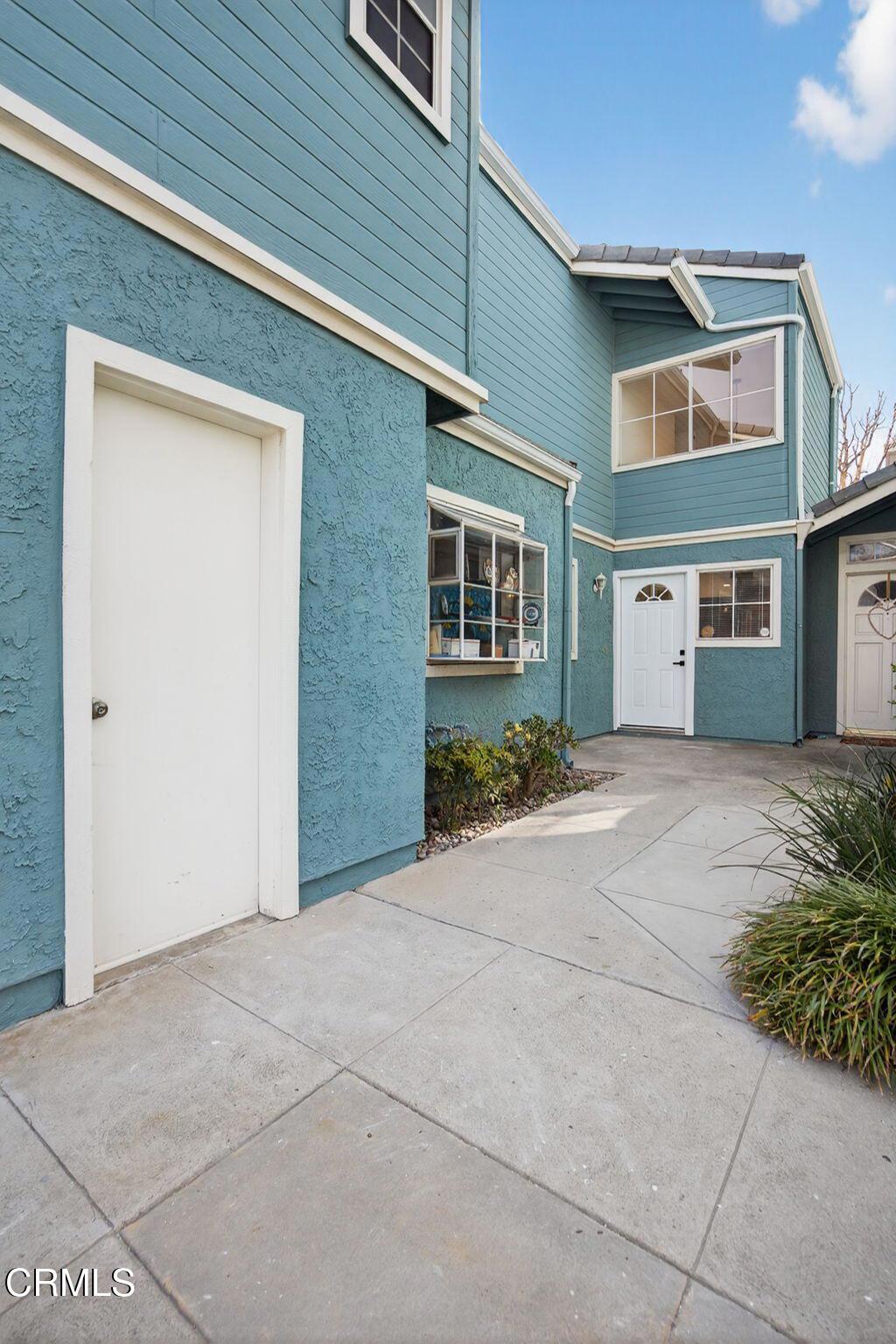 1948 Rory Lane, Unit 5 Simi Valley, CA 93063 - Photo 3 of 25 front view of a house