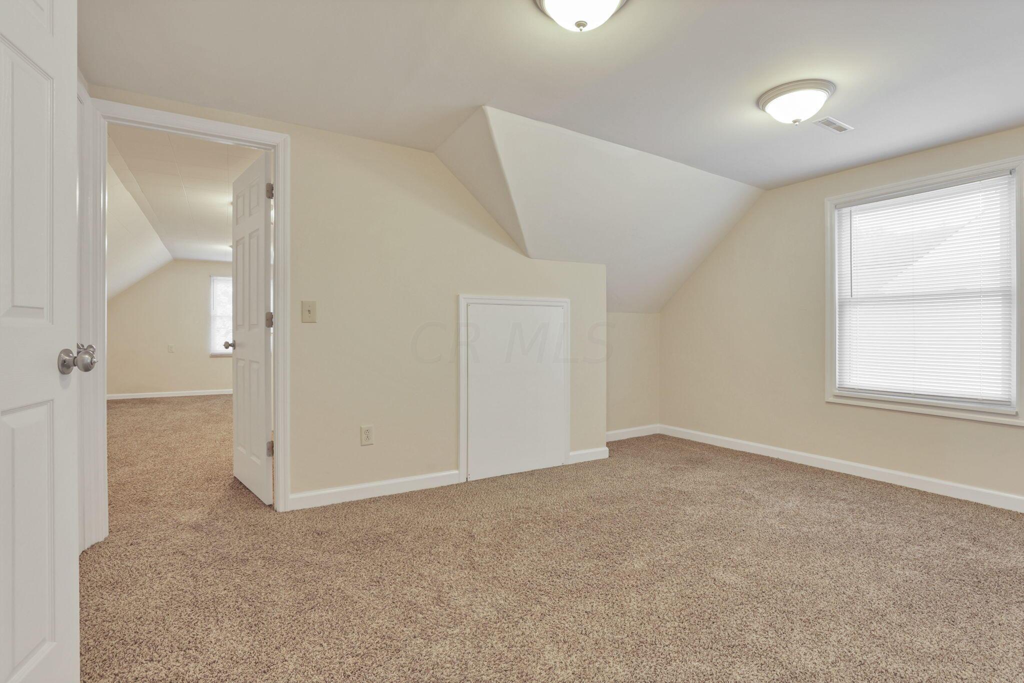 892 Wiltshire Road Columbus, OH 43204 - Photo 22 of 34 Primary Bedroom