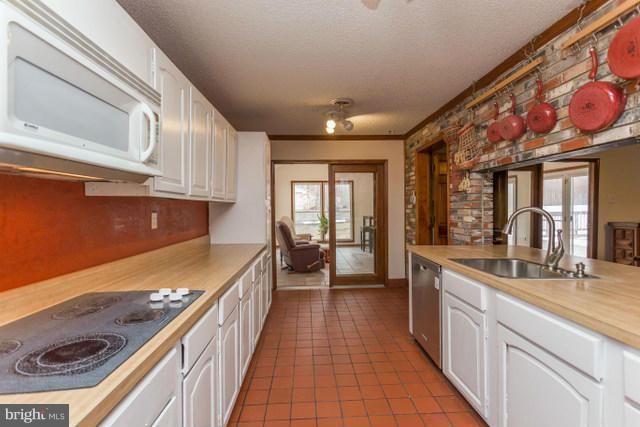 1626 Poplar Road Stafford, VA 22556 - Photo 10 of 29 Kitchen