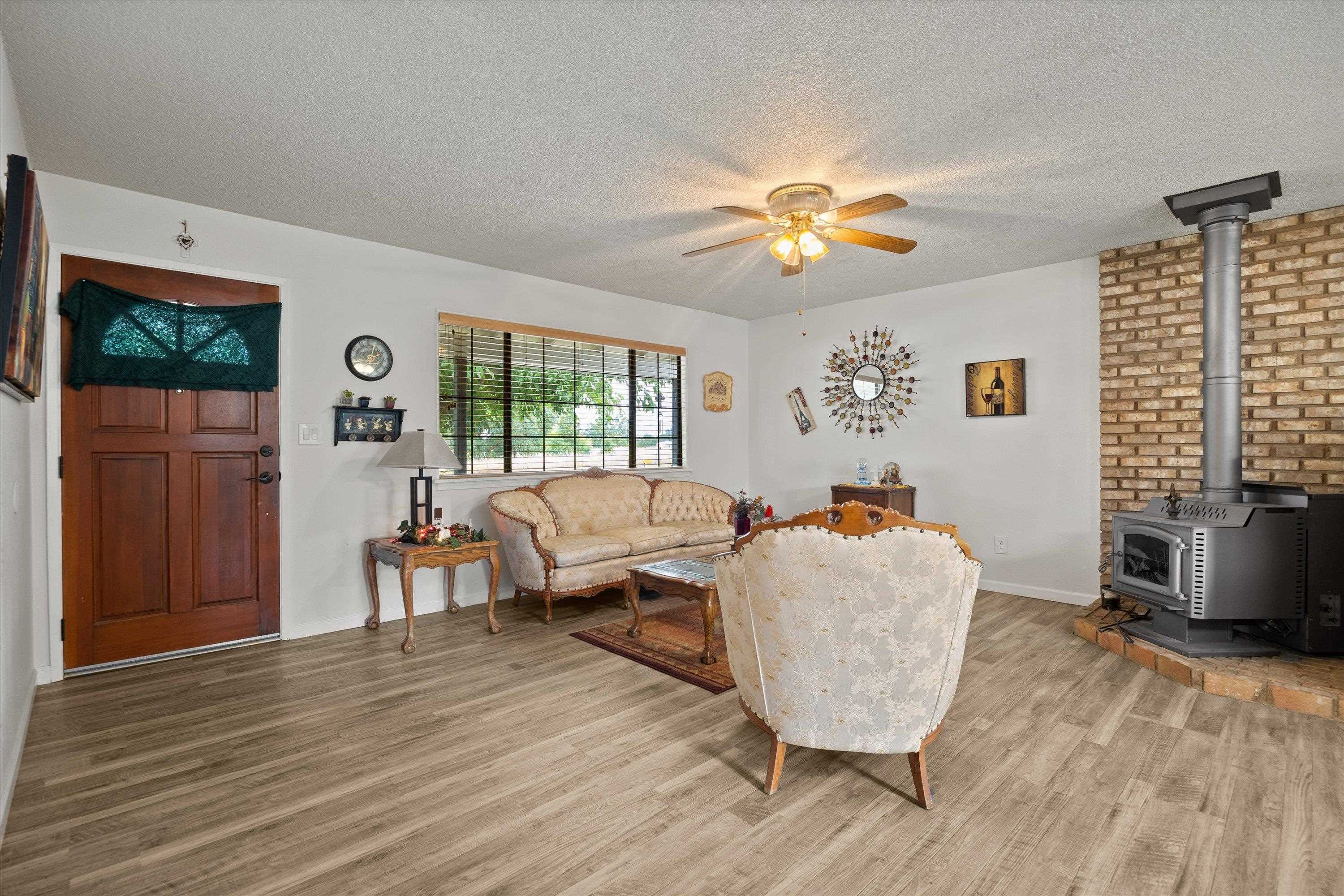 21999 Riverside Avenue Red Bluff, CA 96080 - Photo 12 of 30
