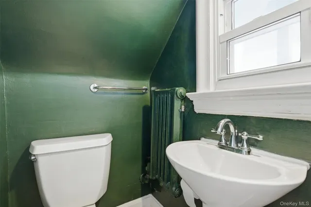 $880,000 | 122 Greenacres Avenue, White Plains, NY 10606