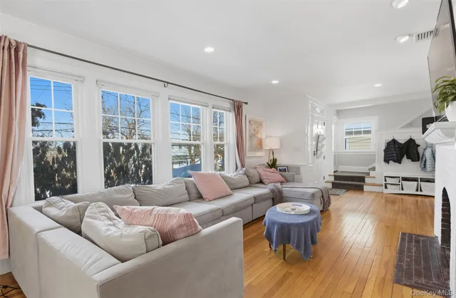 $880,000 | 122 Greenacres Avenue, White Plains, NY 10606