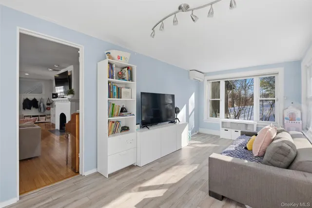 $880,000 | 122 Greenacres Avenue, White Plains, NY 10606