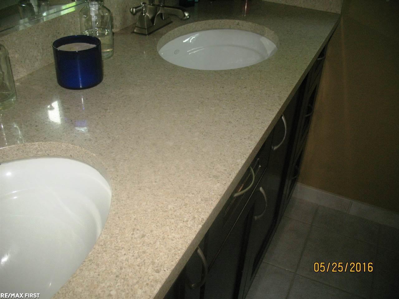 226 Slade Court Rochester Hills, MI 48307 - Photo 17 of 33