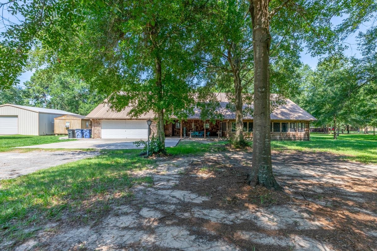 2231 Neyland Road Silsbee, TX 77656 - Photo 3 of 48