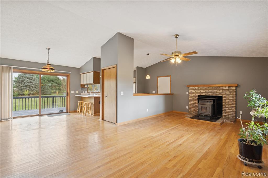 5920 West Coon Lake Road Howell, MI 48843 - Photo 10 of 61 Gallery Image 10
