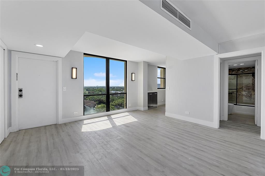 136 Lakeshore Drive, Unit T10 North Palm Beach, FL 33408 - Photo 12 of 37