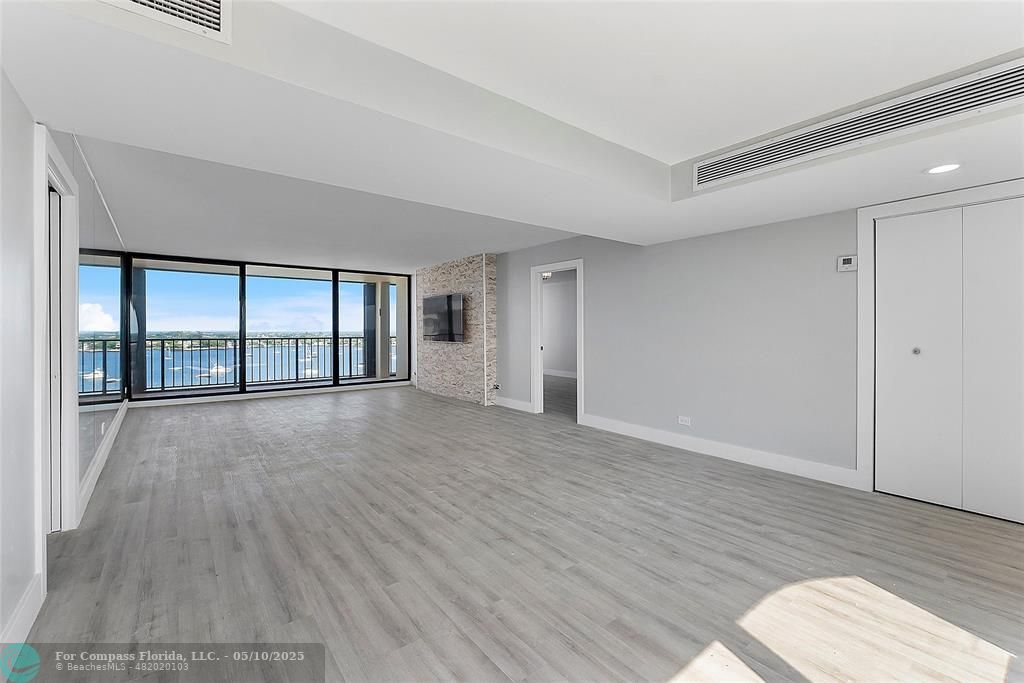 136 Lakeshore Drive, Unit T10 North Palm Beach, FL 33408 - Photo 16 of 37