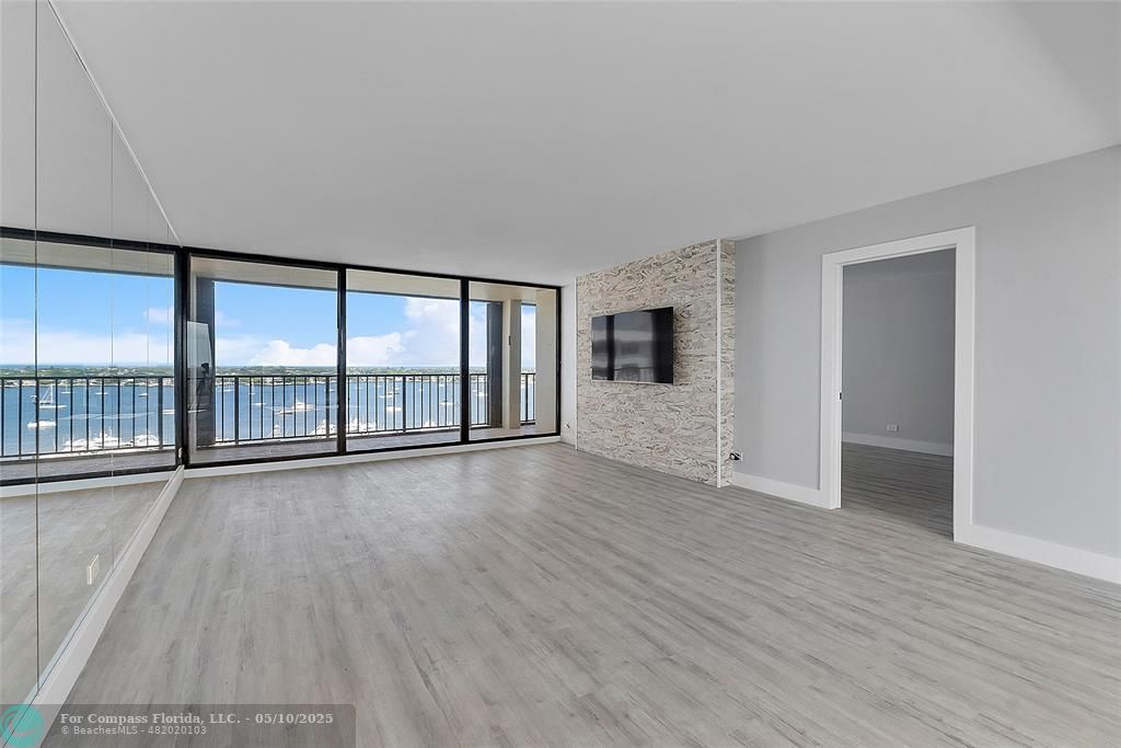 136 Lakeshore Drive, Unit T10 North Palm Beach, FL 33408 - Photo 17 of 37