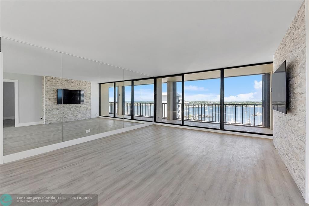 136 Lakeshore Drive, Unit T10 North Palm Beach, FL 33408 - Photo 19 of 37