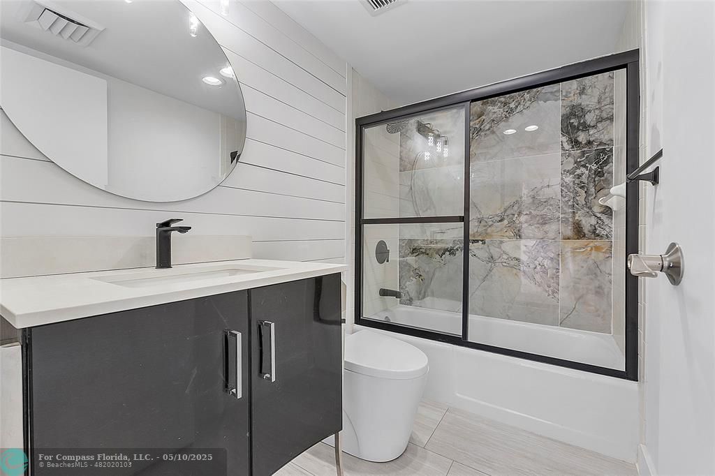 136 Lakeshore Drive, Unit T10 North Palm Beach, FL 33408 - Photo 23 of 37