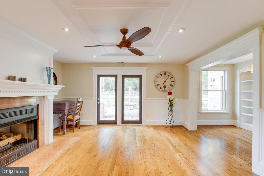 14498 Triadelphia Mill Road Dayton, MD 21036 - Photo 19 of 97 Dining room