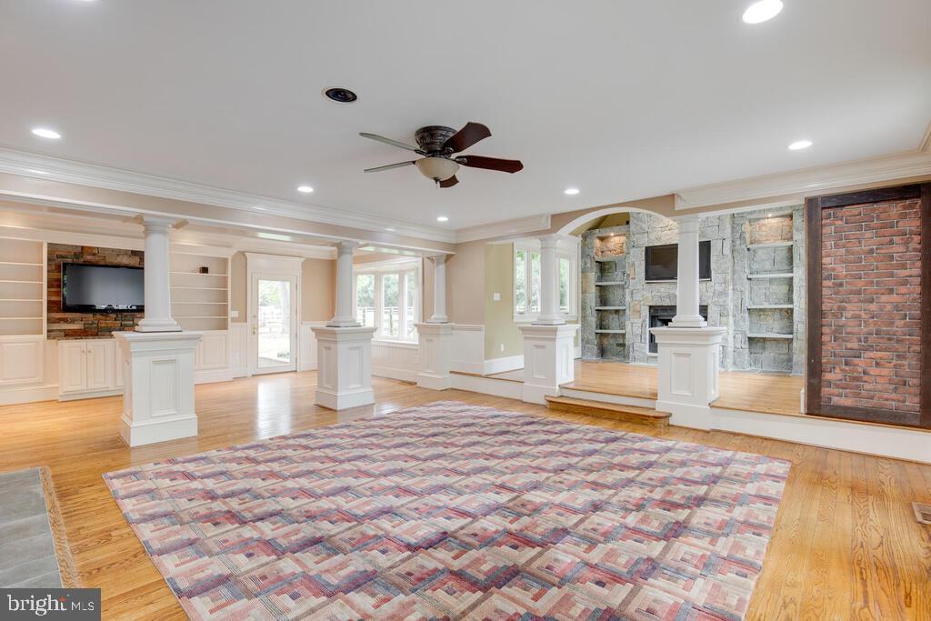 14498 Triadelphia Mill Road Dayton, MD 21036 - Photo 27 of 97 Expansive Recreation room