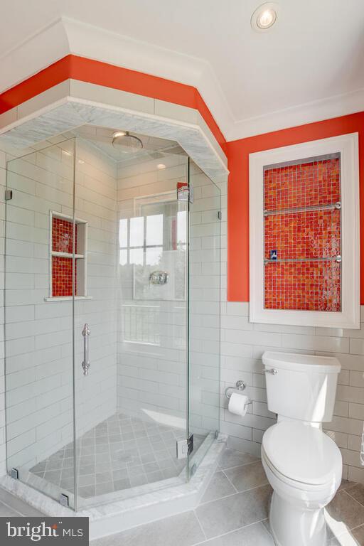 14498 Triadelphia Mill Road Dayton, MD 21036 - Photo 49 of 97 third floor bath