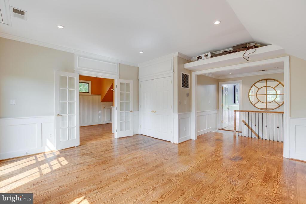 14498 Triadelphia Mill Road Dayton, MD 21036 - Photo 51 of 97 Third floor common area