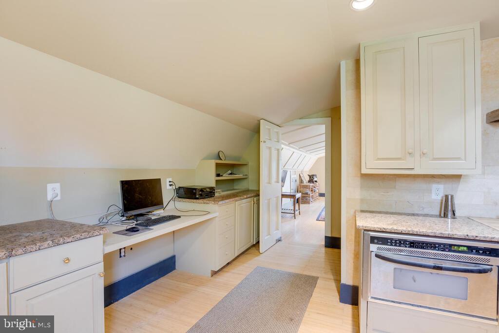 14498 Triadelphia Mill Road Dayton, MD 21036 - Photo 61 of 97 Outbuilding second floor office area