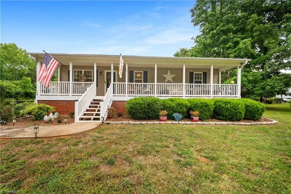 $244,900 | 206 Old Camp Road, Denton, NC 27239