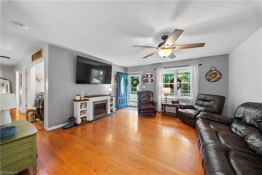 206 Old Camp Road Denton, NC 27239 - Photo 11 of 37