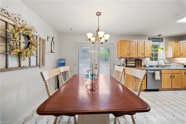 $244,900 | 206 Old Camp Road, Denton, NC 27239