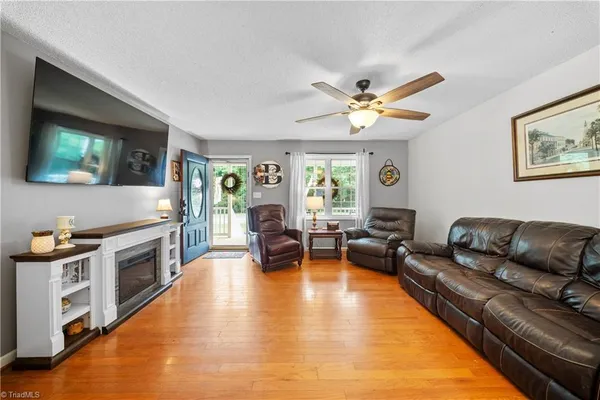 $244,900 | 206 Old Camp Road, Denton, NC 27239