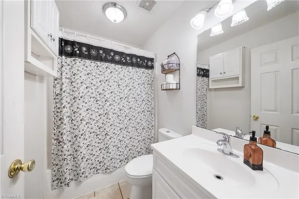 $244,900 | 206 Old Camp Road, Denton, NC 27239