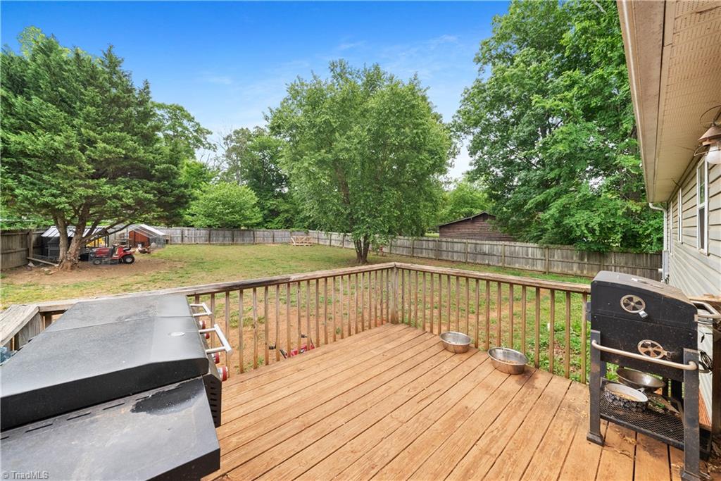 206 Old Camp Road Denton, NC 27239 - Photo 34 of 37