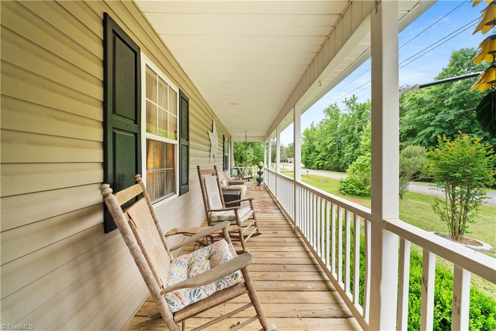 206 Old Camp Road Denton, NC 27239 - Photo 6 of 37