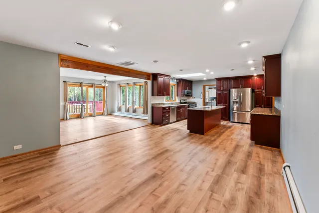 $4,400 | 2226 Shannondale Drive, Green Oaks, IL 60048