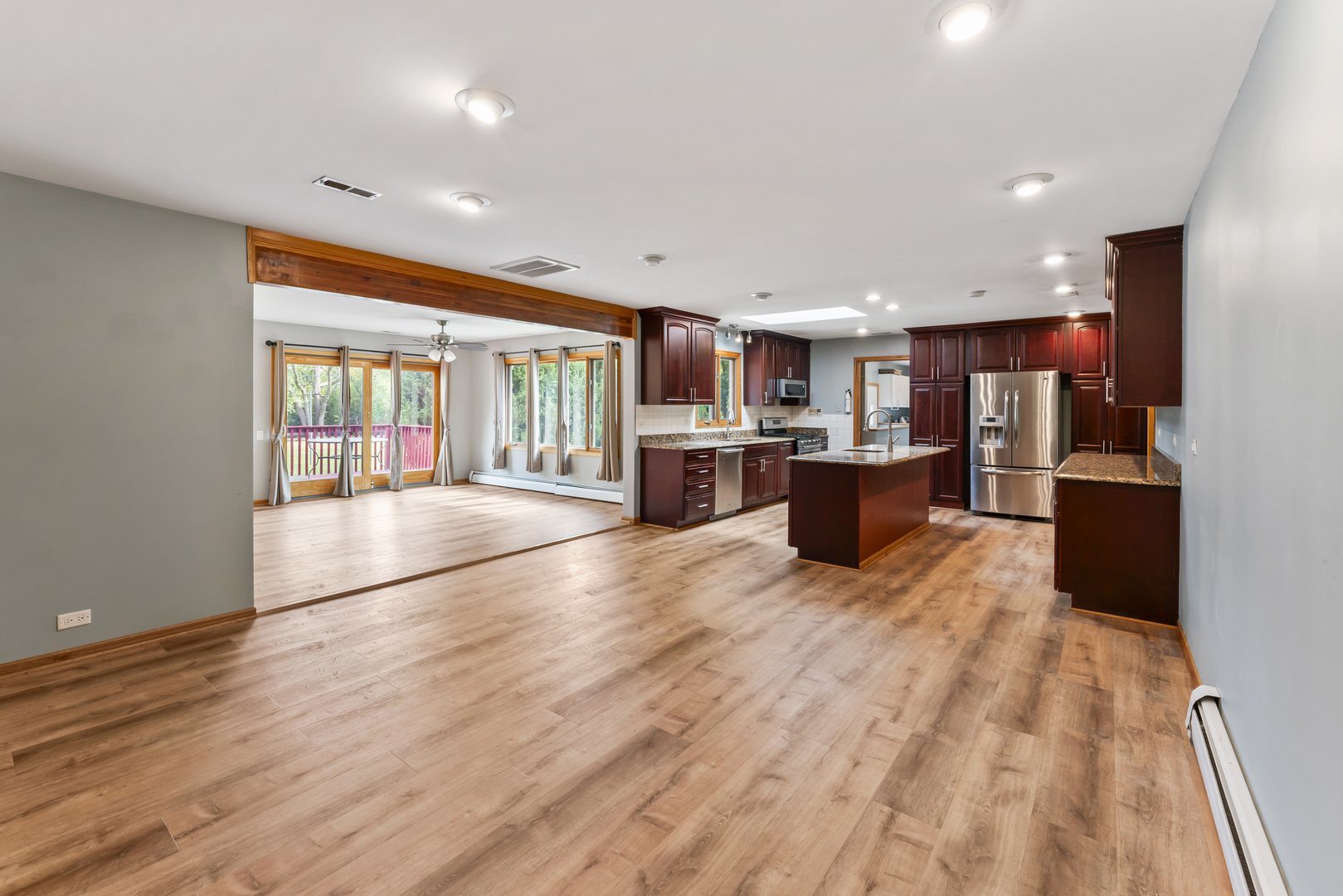 2226 Shannondale Drive Green Oaks, IL 60048 - Photo 12 of 37