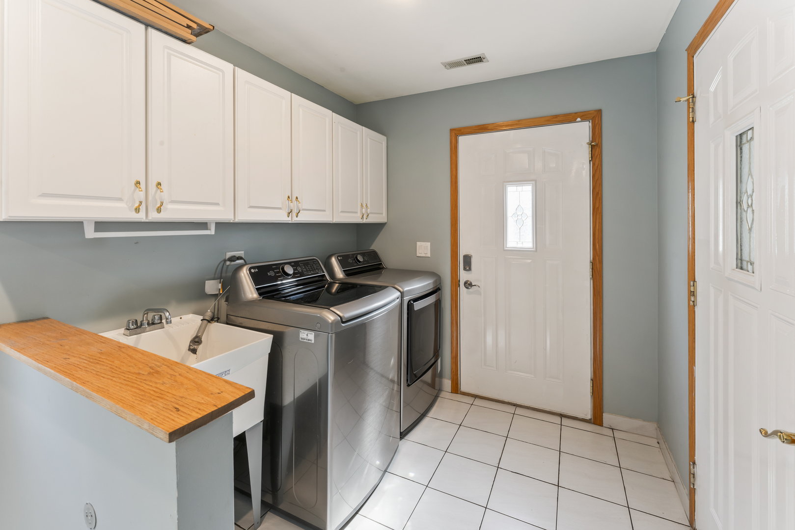 2226 Shannondale Drive Green Oaks, IL 60048 - Photo 23 of 37