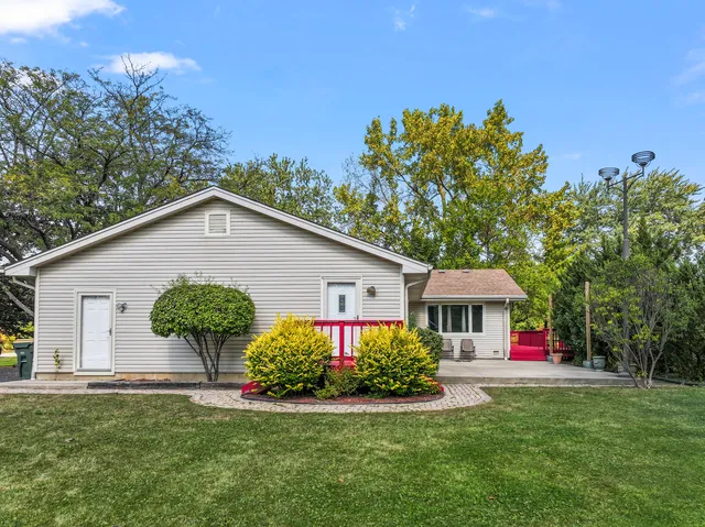 $4,400 | 2226 Shannondale Drive, Green Oaks, IL 60048