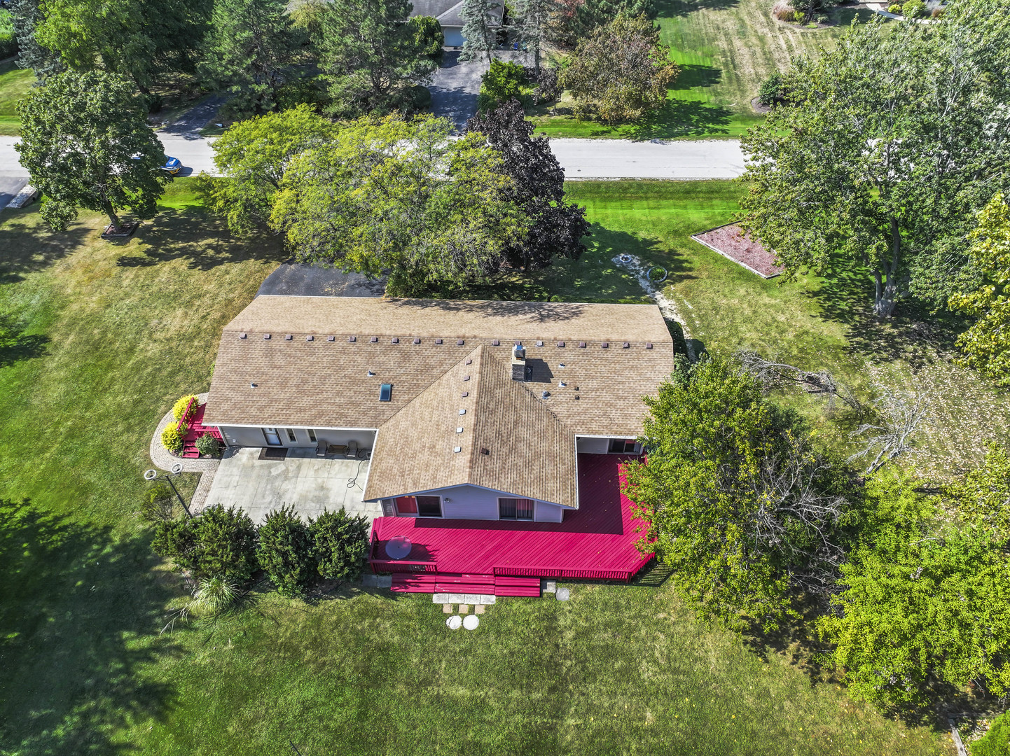 2226 Shannondale Drive Green Oaks, IL 60048 - Photo 34 of 37