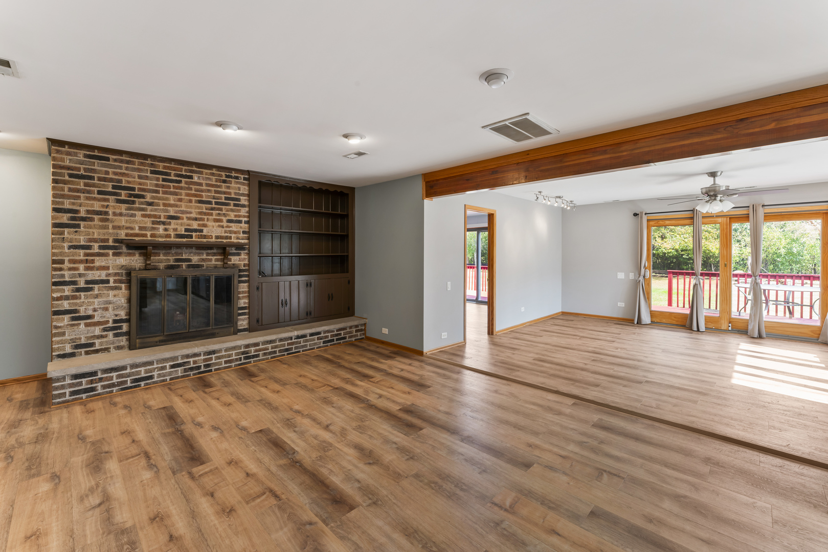 2226 Shannondale Drive Green Oaks, IL 60048 - Photo 10 of 37