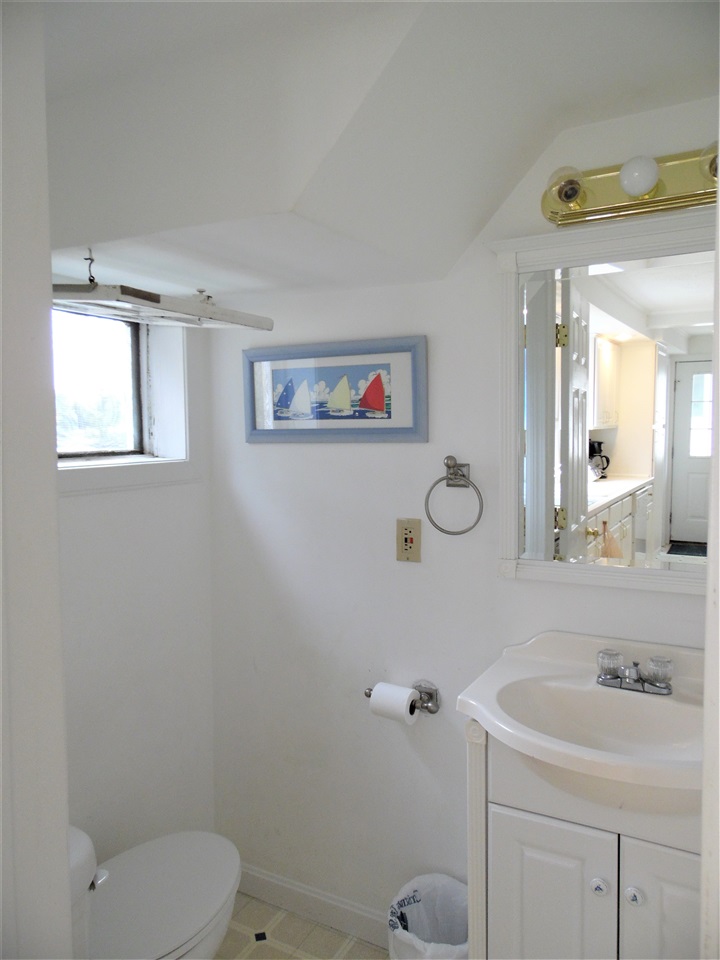 16 Hill Road, Unit 16 Tilton, NH 03276 - Photo 22 of 40